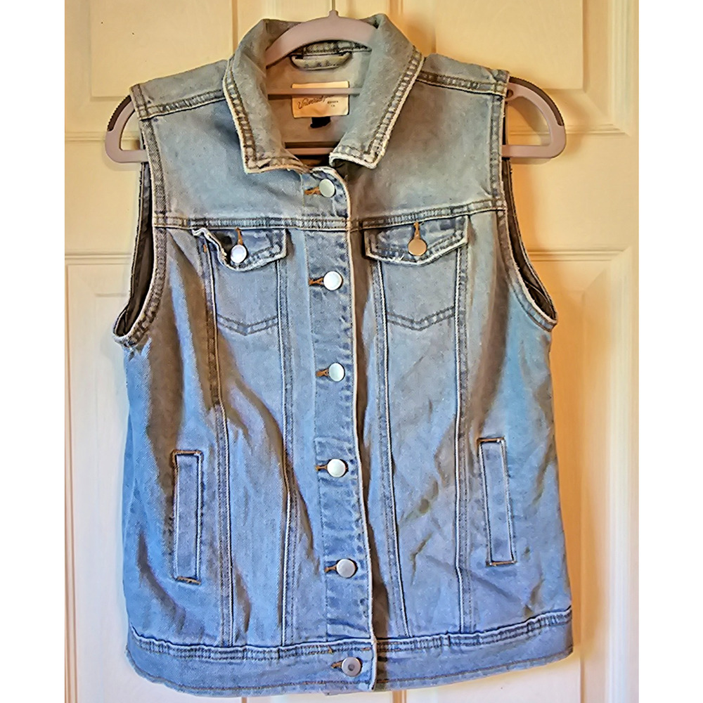 Universal Thread Denim Vest Light Wash Snap Front Sleeveless Jacket Women Small